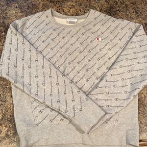 Logo Crew Sweatshirt/Shirt